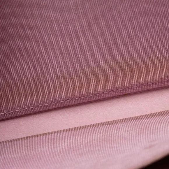 Gucci GG Supreme Strawberry Zip Around Wallet - Picture 8 of 10